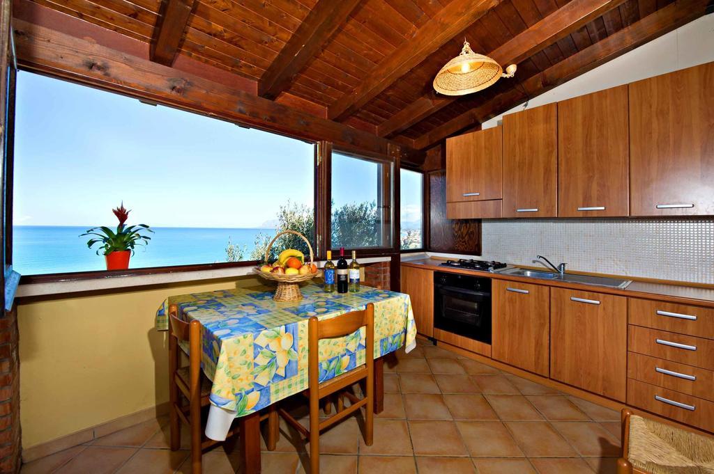 Blunda Holiday Home Castellammare del Golfo Room photo